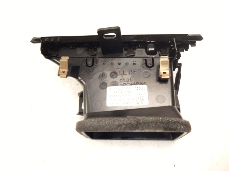 Recambio de aireador derecho para audi q3 (f3b) 35 tdi referencia OEM IAM 83B820902  