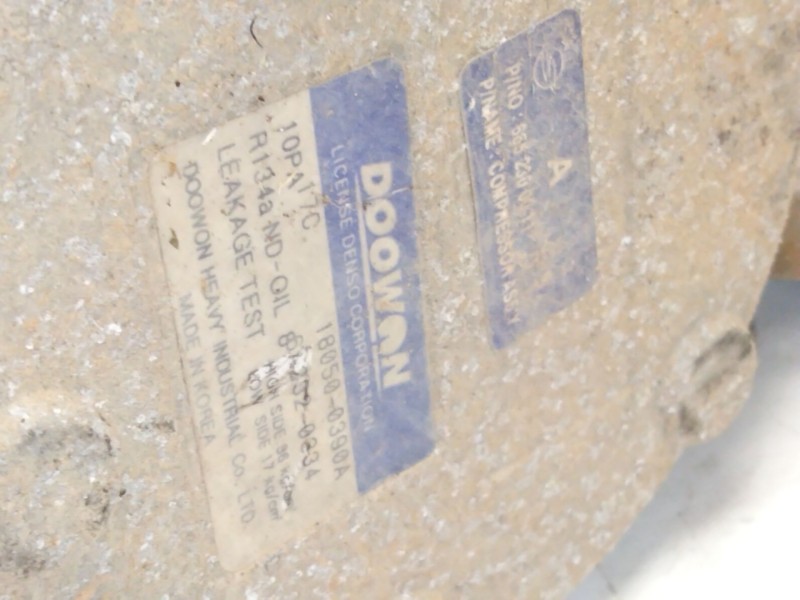 Recambio de compresor aire acondicionado para ssangyong rodius 2.7 turbodiesel cat referencia OEM IAM 180500390A  