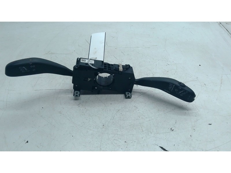 Recambio de mando limpia para skoda fabia ii (542) 1.2 12v referencia OEM IAM 6R0953521A  