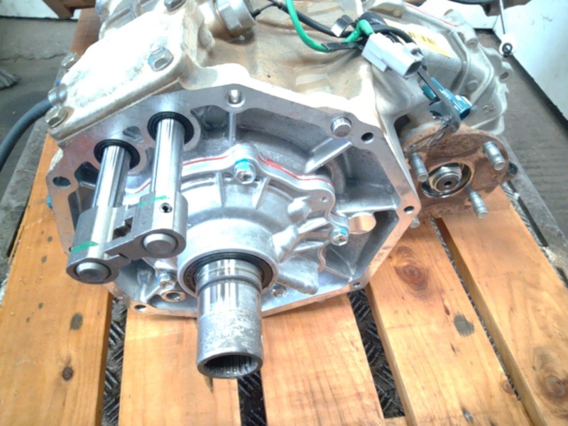 Recambio de caja transfer para toyota hilux vii pick-up (_n1_, _n2_, _n3_) 3.0 d-4d 4wd (kun26) referencia OEM IAM   