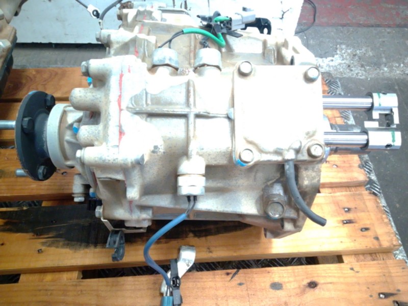 Recambio de caja transfer para toyota hilux vii pick-up (_n1_, _n2_, _n3_) 3.0 d-4d 4wd (kun26) referencia OEM IAM   