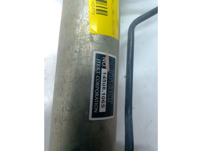 Recambio de caja direccion para toyota hilux vii pick-up (_n1_, _n2_, _n3_) 3.0 d-4d 4wd (kun26) referencia OEM IAM 145081065  