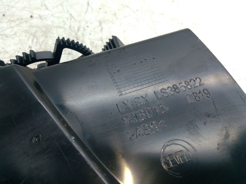 Recambio de aireador izquierdo para fiat ducato caja/chasis (250_) 160 multijet 2,3 d referencia OEM IAM LS385822  