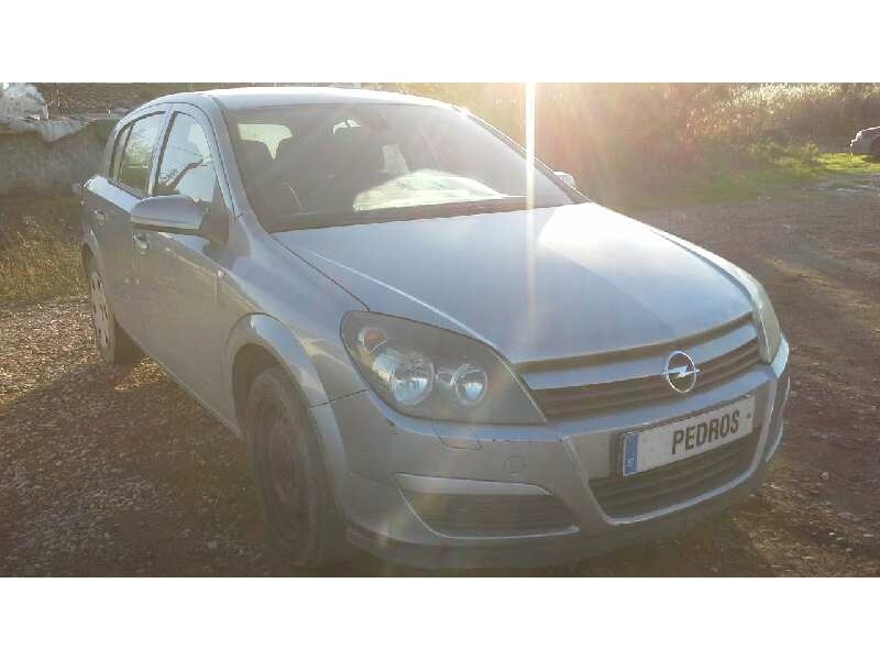 opel astra h berlina del año 2005