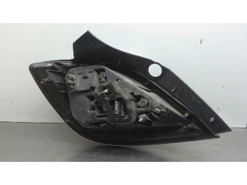 Recambio de piloto trasero derecho para opel astra h berlina enjoy referencia OEM IAM 16046800  