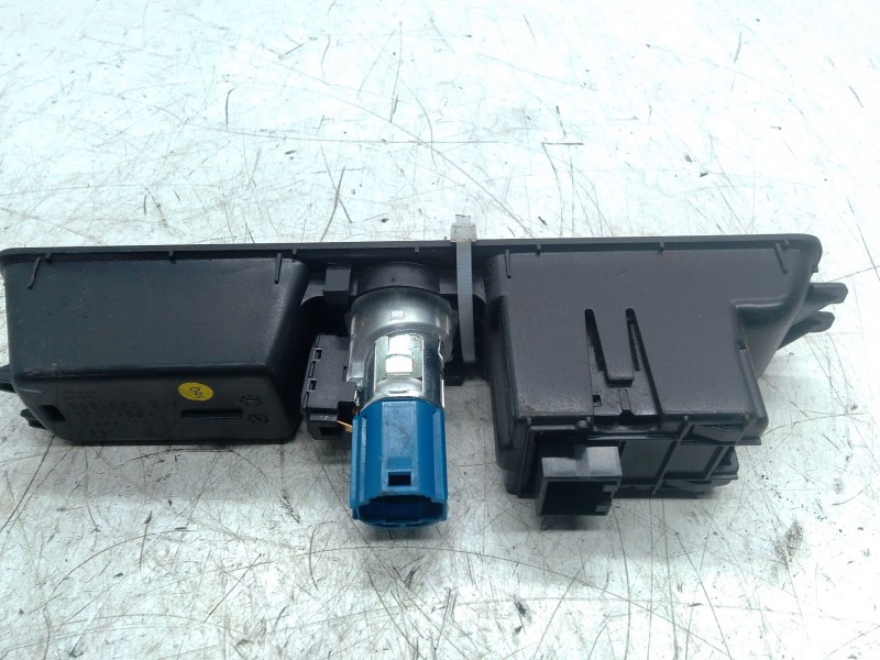 Recambio de palanca freno de mano para audi q3 (f3b) 35 tdi referencia OEM IAM   