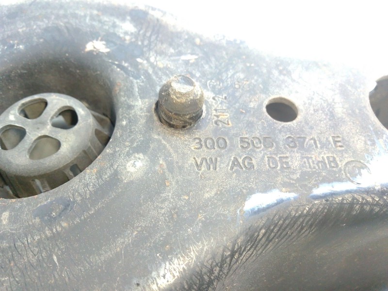 Recambio de brazo suspension inferior trasero derecho para audi q3 (f3b) 35 tdi referencia OEM IAM 3Q0505371E  