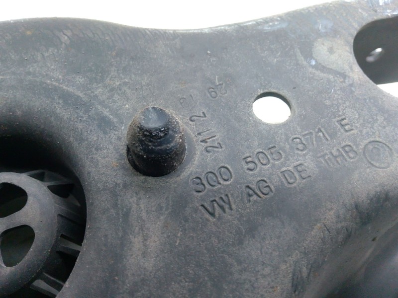 Recambio de brazo suspension inferior trasero izquierdo para audi q3 (f3b) 35 tdi referencia OEM IAM   