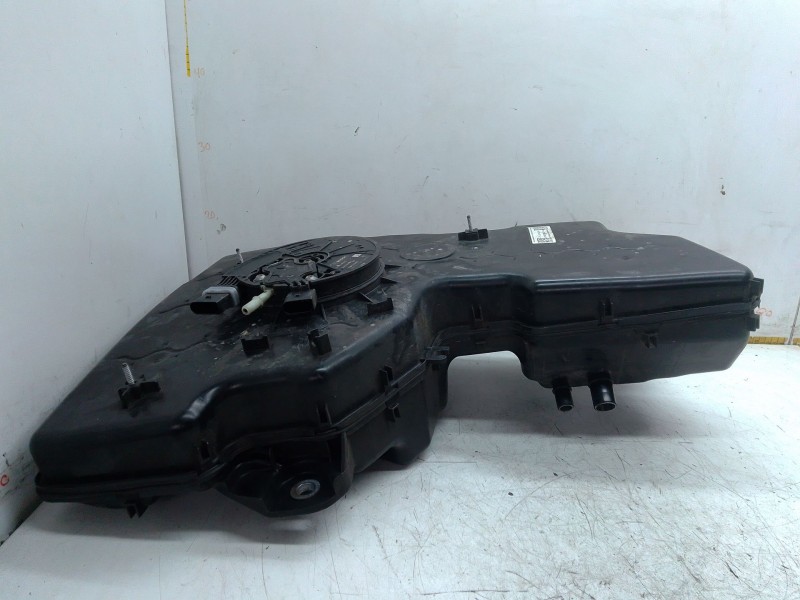Recambio de deposito adblue para audi q3 (f3b) 35 tdi referencia OEM IAM 5QF131877L  