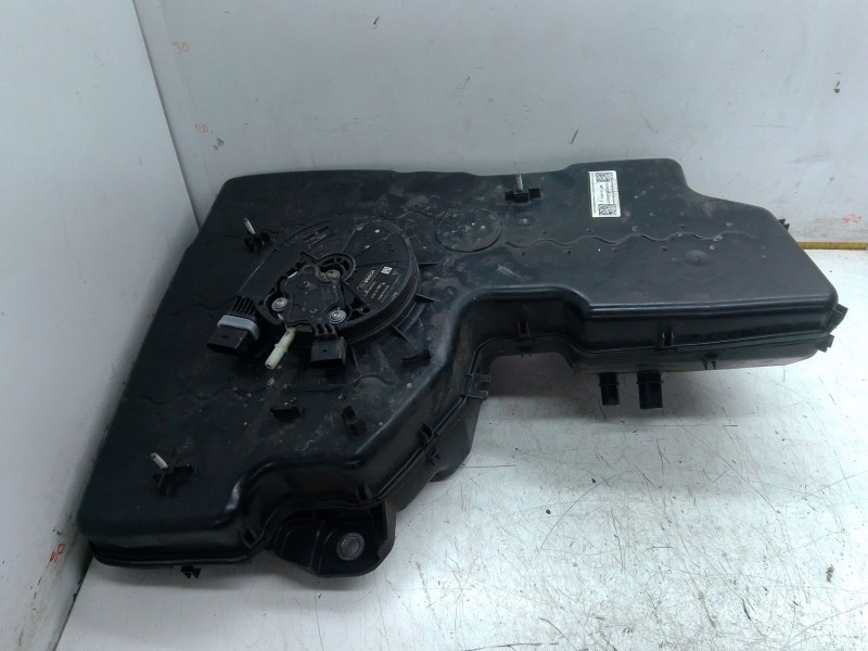 Recambio de deposito adblue para audi q3 (f3b) 35 tdi referencia OEM IAM 5QF131877L  