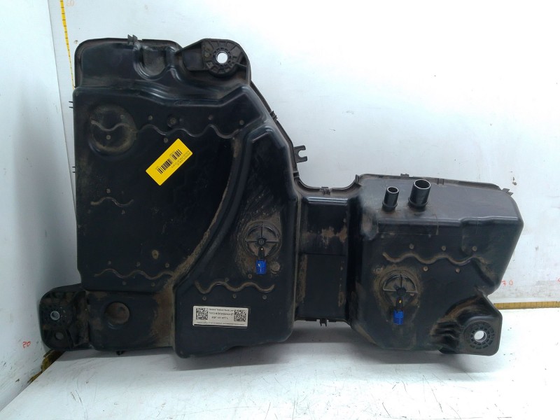 Recambio de deposito adblue para audi q3 (f3b) 35 tdi referencia OEM IAM 5QF131877L  