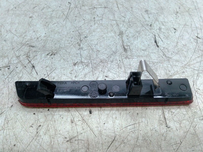 Recambio de reflector derecho paragolpes trasero para fiat doblo cargo (263_) 1.3 d multijet (263wxu1a) referencia OEM IAM 51810