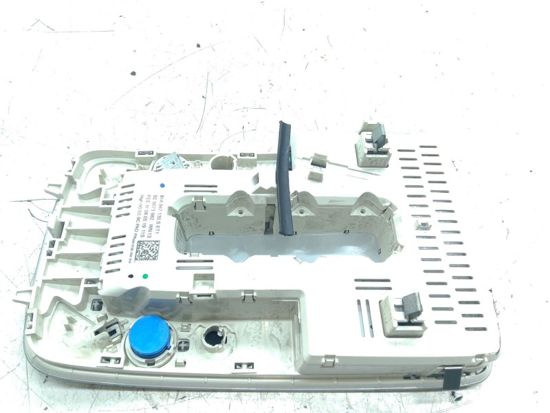 Recambio de luz interior para audi q3 (f3b) 35 tdi referencia OEM IAM 81A947135S  