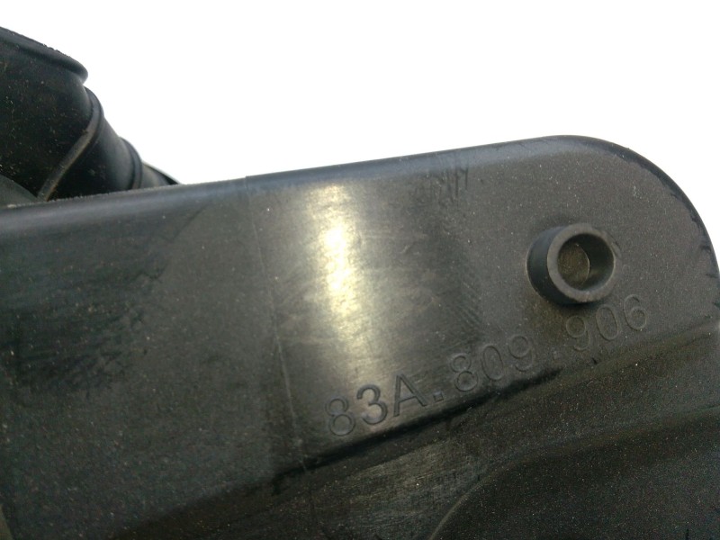 Recambio de tapa exterior combustible para audi q3 (f3b) 35 tdi referencia OEM IAM 83A809906  