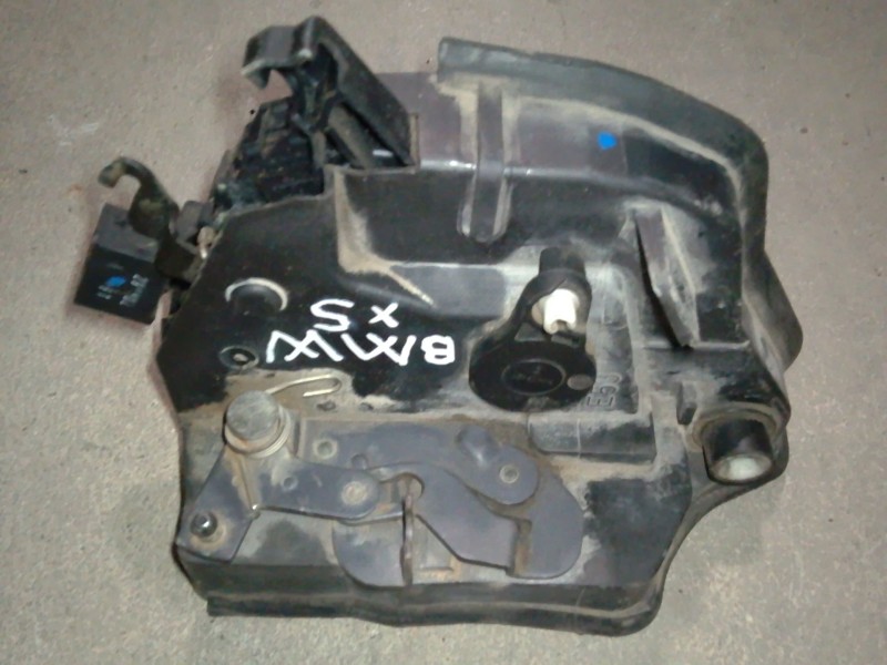 Recambio de cerradura puerta delantera izquierda para bmw x5 (e53) 3.0d referencia OEM IAM 51218402537  