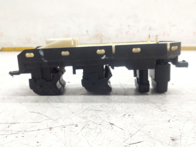 Recambio de mando elevalunas delantero izquierdo para toyota land cruiser van (_j15_) 3.0 d4d 4wd (kdj155, kdj150) referencia OE