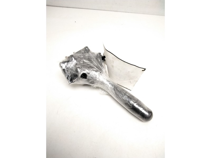 Recambio de mando limpia para toyota yaris (ncp1/nlp1/scp1) 1.0 linea luna referencia OEM IAM 173647 6473111 