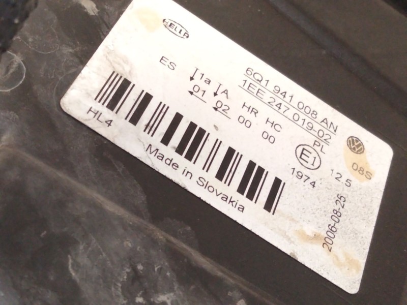 Recambio de faro derecho para volkswagen polo iv (9n_, 9a_) 1.4 16v referencia OEM IAM   