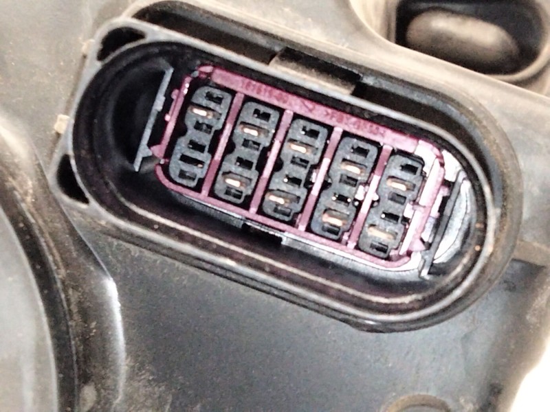 Recambio de faro izquierdo para volkswagen polo iv (9n_, 9a_) 1.4 16v referencia OEM IAM   