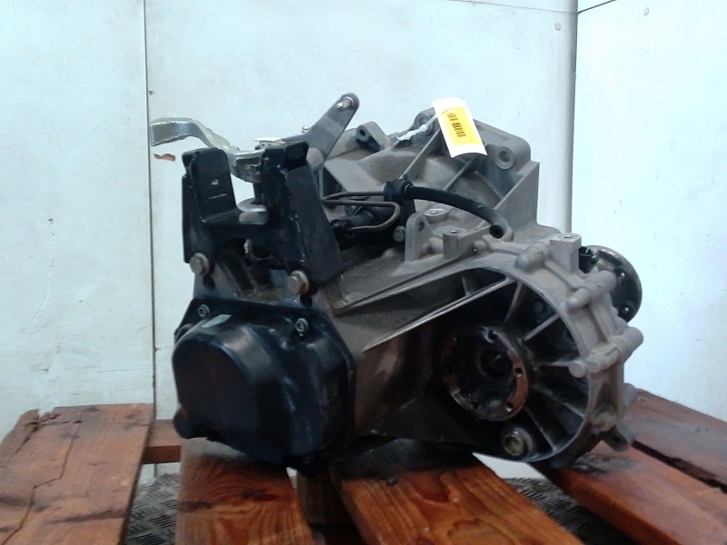 Recambio de caja cambios para volkswagen polo iv (9n_, 9a_) 1.4 16v referencia OEM IAM 02T301103K  