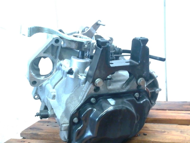 Recambio de caja cambios para volkswagen polo iv (9n_, 9a_) 1.4 16v referencia OEM IAM 02T301103K  