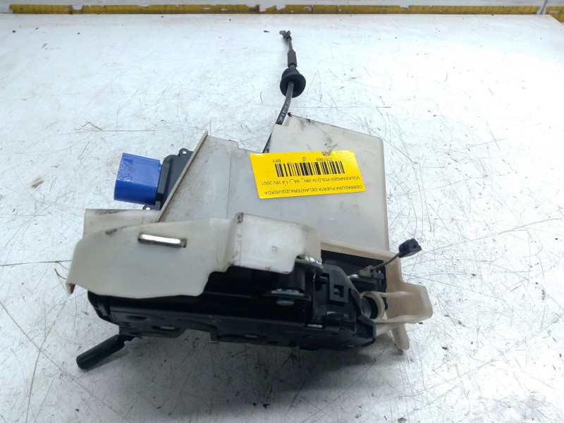 Recambio de cerradura puerta delantera izquierda para volkswagen polo iv (9n_, 9a_) 1.4 16v referencia OEM IAM   