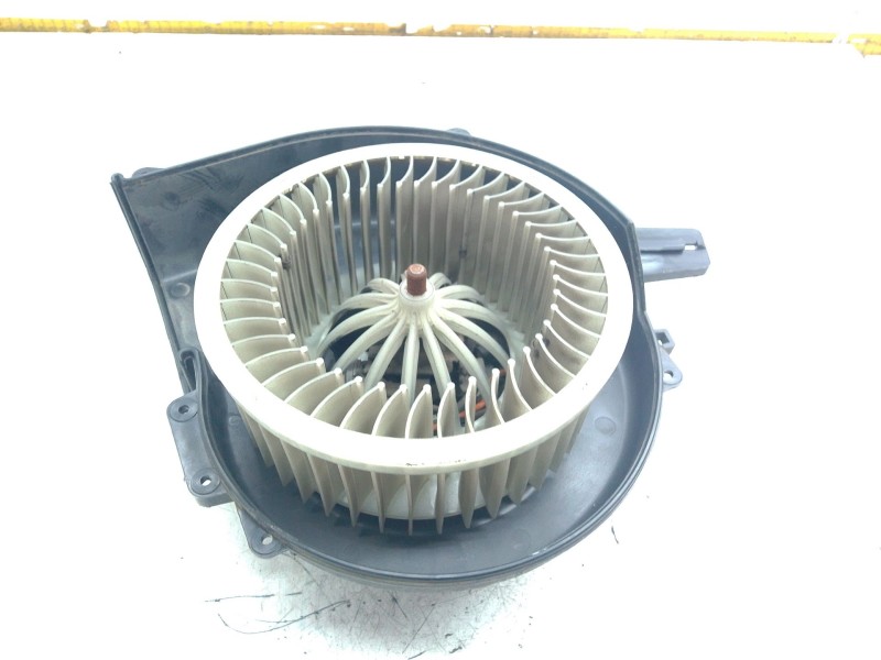 Recambio de motor calefaccion para volkswagen polo iv (9n_, 9a_) 1.4 16v referencia OEM IAM 6Q1819015G  