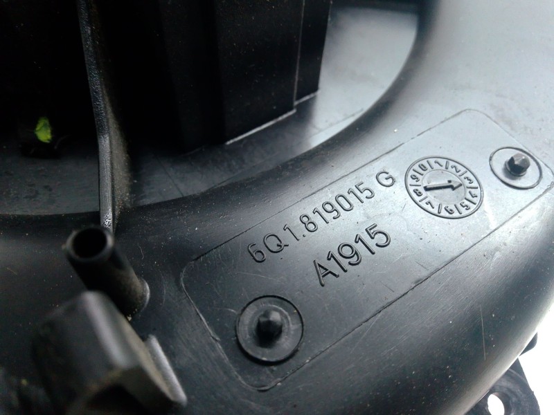 Recambio de motor calefaccion para volkswagen polo iv (9n_, 9a_) 1.4 16v referencia OEM IAM 6Q1819015G  