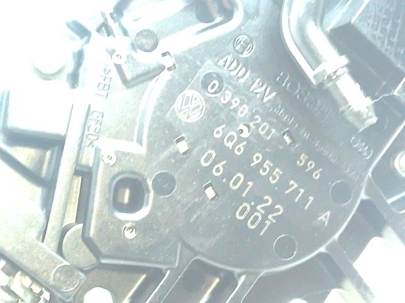 Recambio de motor limpia trasero para volkswagen polo iv (9n_, 9a_) 1.4 16v referencia OEM IAM   