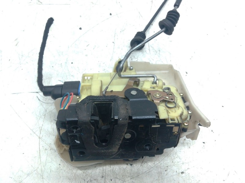 Recambio de cerradura puerta delantera derecha para volkswagen polo iv (9n_, 9a_) 1.4 16v referencia OEM IAM   