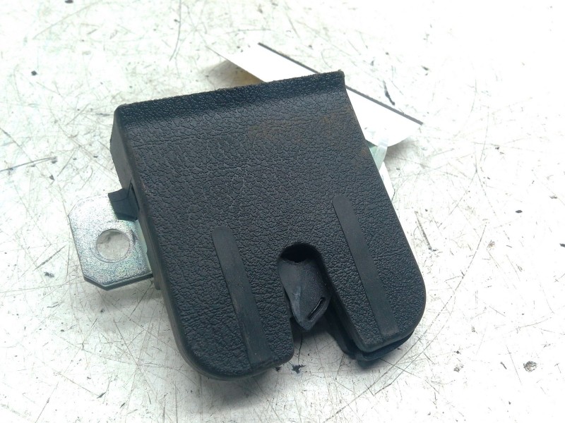 Recambio de cerradura maletero / porton para volkswagen polo iv (9n_, 9a_) 1.4 16v referencia OEM IAM 6Q6827505E  