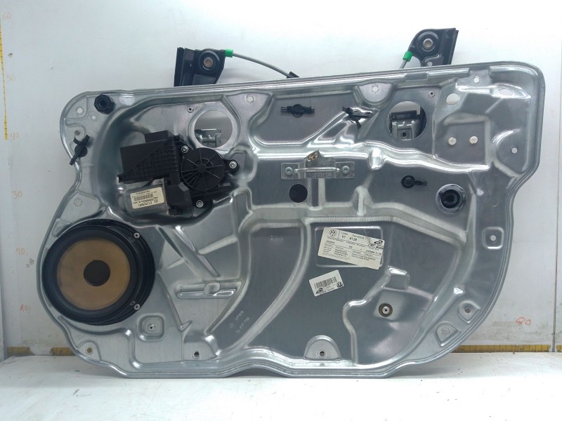 Recambio de elevalunas delantero derecho para volkswagen polo iv (9n_, 9a_) 1.4 16v referencia OEM IAM Q4837756  