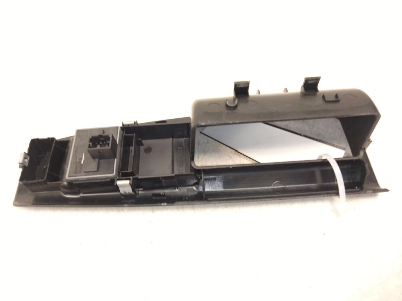 Recambio de mando elevalunas delantero izquierdo para volkswagen polo iv (9n_, 9a_) 1.4 16v referencia OEM IAM 6Q1867171E  