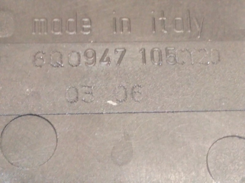 Recambio de luz interior para volkswagen polo iv (9n_, 9a_) 1.4 16v referencia OEM IAM 6Q0947105  