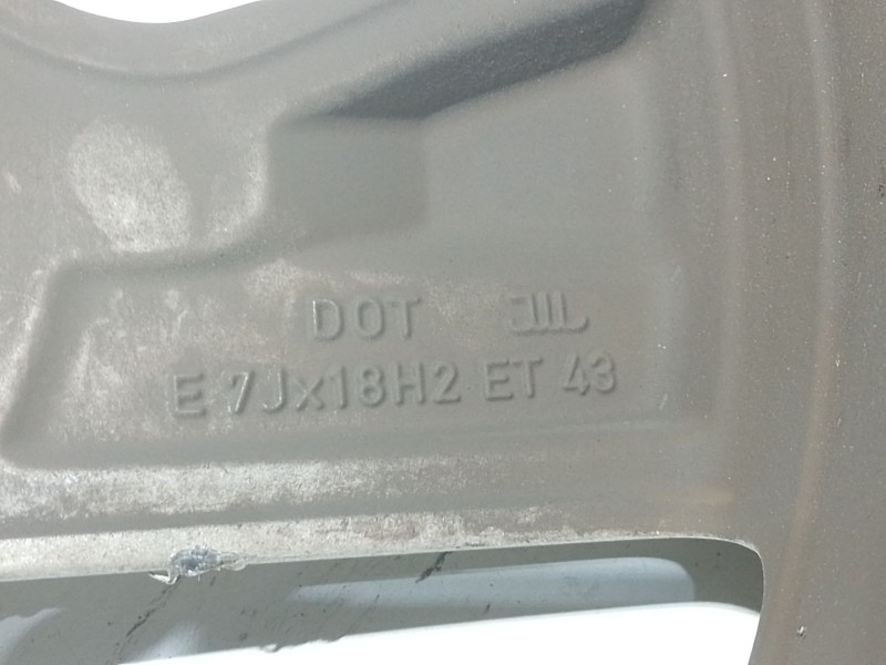Recambio de llanta aluminio para audi q3 (f3b) 35 tdi referencia OEM IAM A601025H  