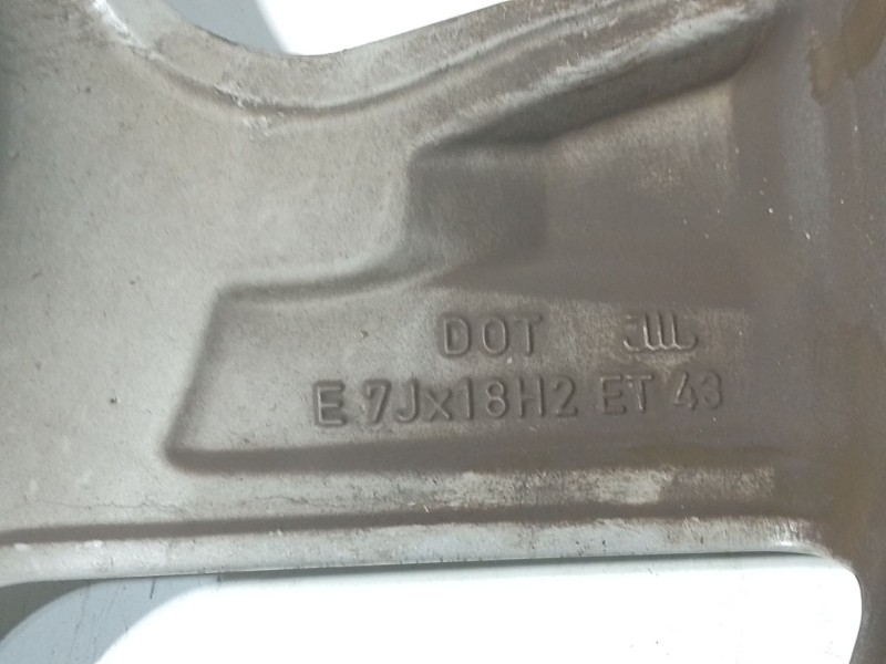 Recambio de llanta aluminio para audi q3 (f3b) 35 tdi referencia OEM IAM A601025H  