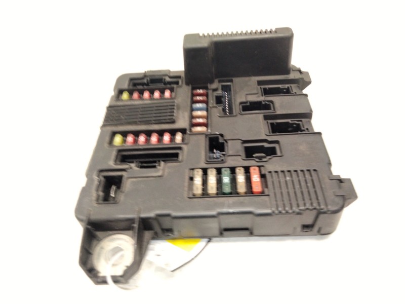 Recambio de caja fusibles para renault grand scénic ii (jm0/1_) 1.5 dci (jm02, jm13) referencia OEM IAM   