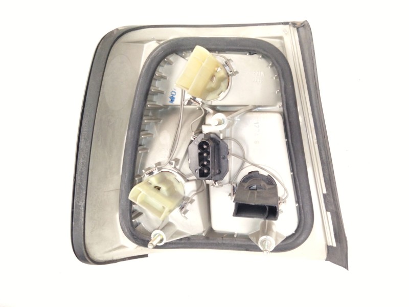 Recambio de piloto trasero derecho para bmw 5 (e34) 525 tds referencia OEM IAM   