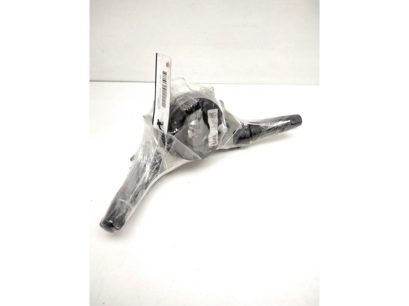 Recambio de mando intermitentes y limpia para nissan micra (k12e) acenta referencia OEM IAM 25560AX702  