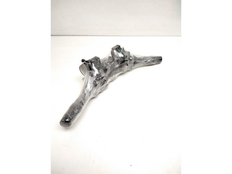 Recambio de mando limpia para toyota yaris hybrid feel referencia OEM IAM 0030017F938 173832 