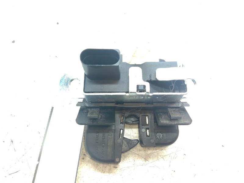 Recambio de cerradura maletero / porton para seat ibiza iv (6j5, 6p1) 1.2 tsi referencia OEM IAM 6J4827505D  