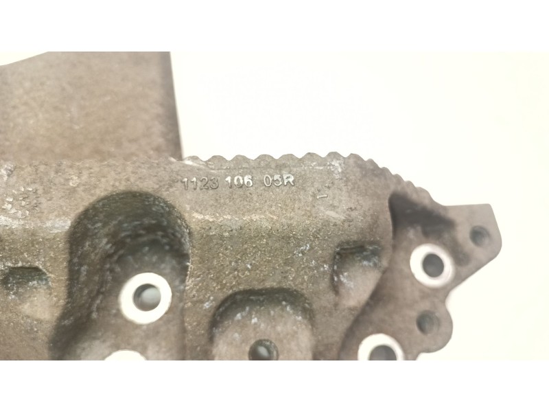 Recambio de soporte motor derecho inferior para renault master iii autobús (jv) 2.3 dci 135 fwd (jv0n, jv08) referencia OEM IAM 