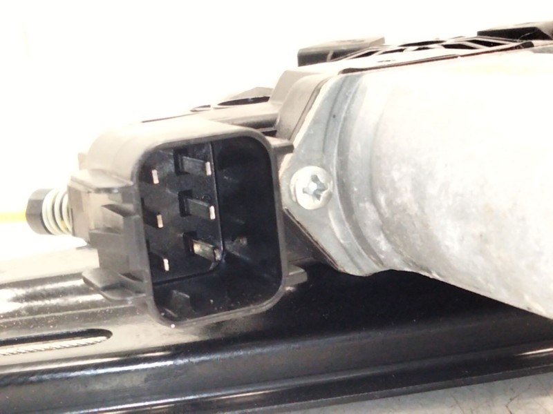 Recambio de elevalunas trasero derecho para land rover range rover evoque (l538) 2.0 d referencia OEM IAM BJ3227000AE  