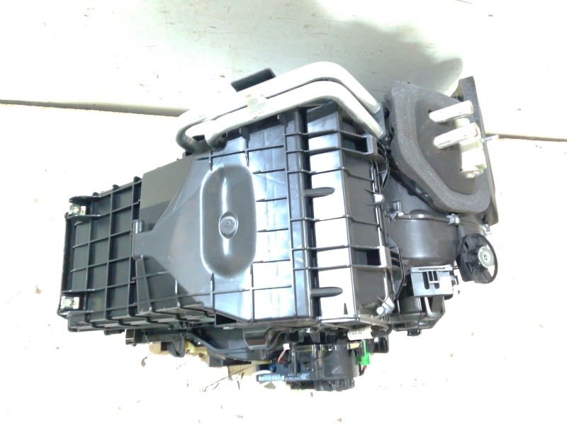 Recambio de calefaccion entera normal para land rover range rover evoque (l538) 2.0 d referencia OEM IAM FK7219B555  