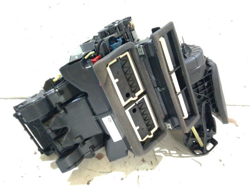 Recambio de calefaccion entera normal para land rover range rover evoque (l538) 2.0 d referencia OEM IAM FK7219B555  