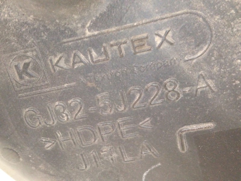 Recambio de deposito adblue para land rover range rover evoque (l538) 2.0 d referencia OEM IAM GJ325J228A  