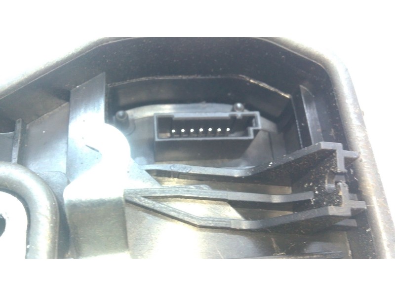 Recambio de cerradura puerta delantera izquierda para bmw 5 (e60) 525 d referencia OEM IAM 660275  