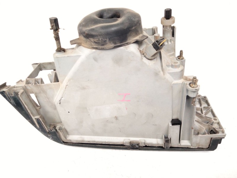 Recambio de faro izquierdo para alfa romeo 33 berlina referencia OEM IAM 03467748  
