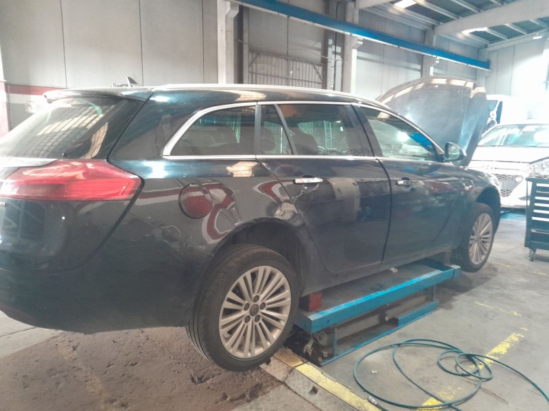 opel insignia a sports tourer (g09) del año 2011