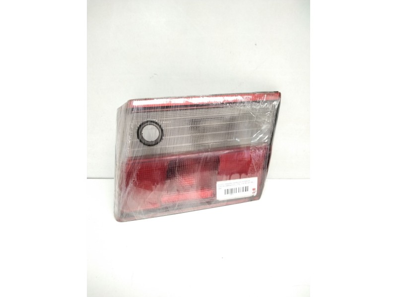 Recambio de piloto trasero derecho interior para toyota carina e vi (_t19_) 1.6 16v (at190_) referencia OEM IAM VALEO 2243  1012